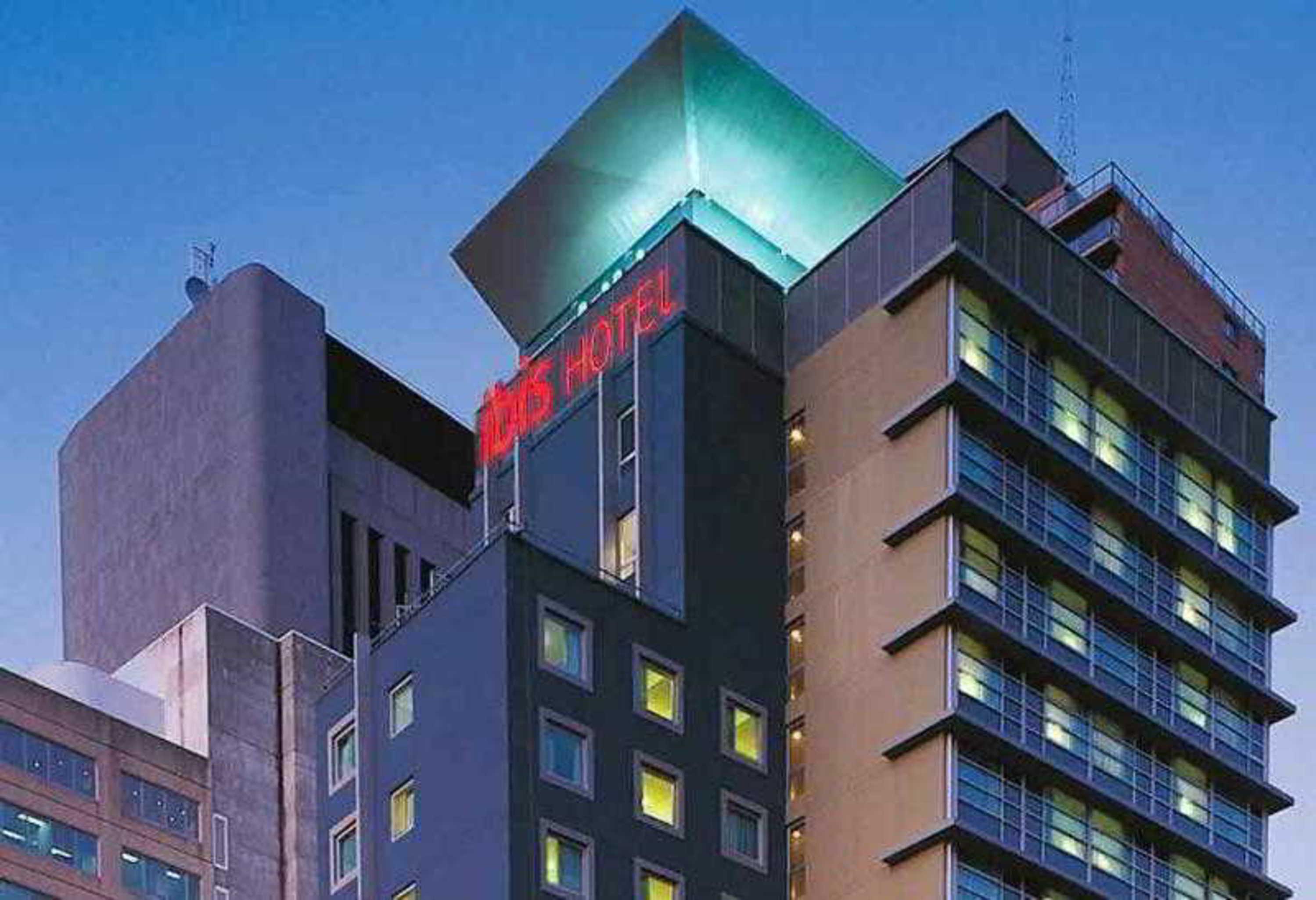Hotel Ibis Sydney World Square Exterior foto
